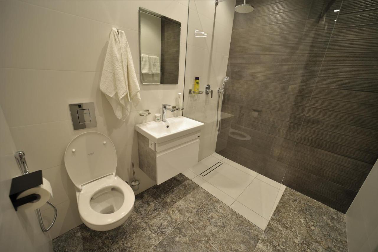 Avenue Residence Erevan Esterno foto